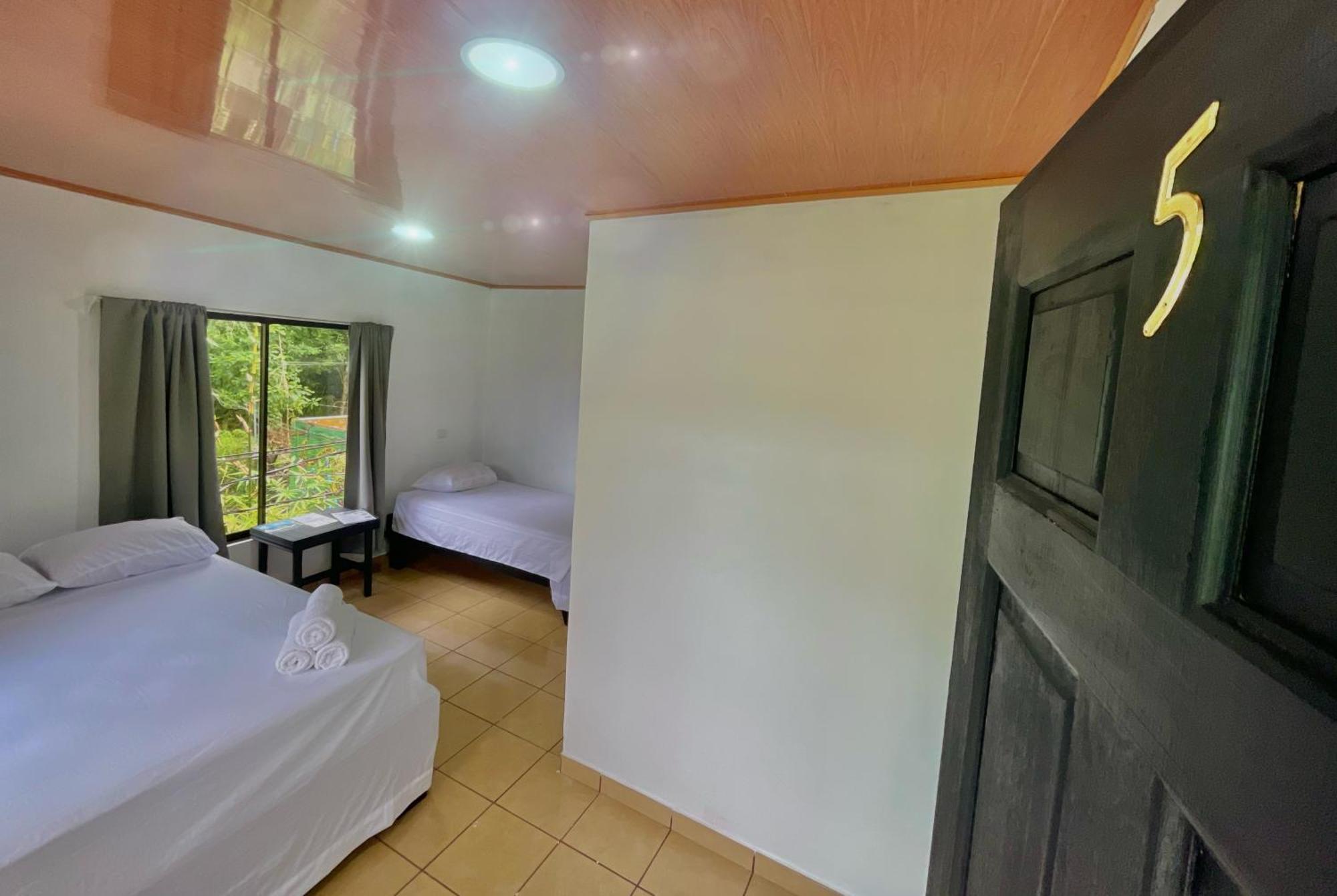 Carey Lodging Tortuguero Exterior foto